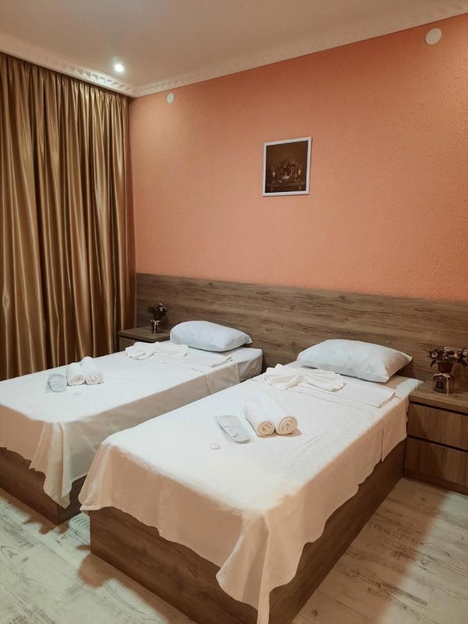 Inaisi Hotel 쿠타이시 외부 사진