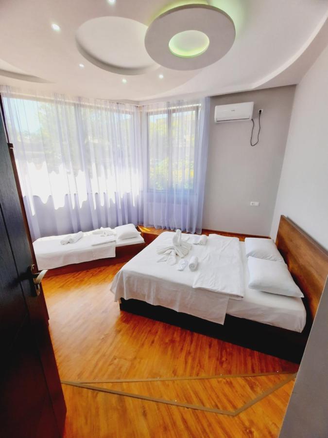 Inaisi Hotel 쿠타이시 외부 사진