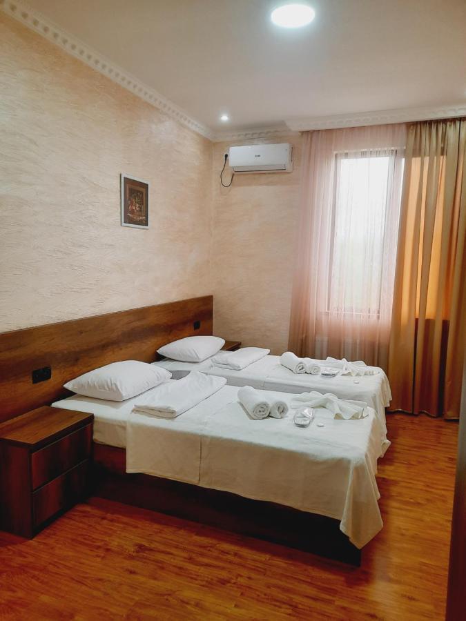 Inaisi Hotel 쿠타이시 외부 사진