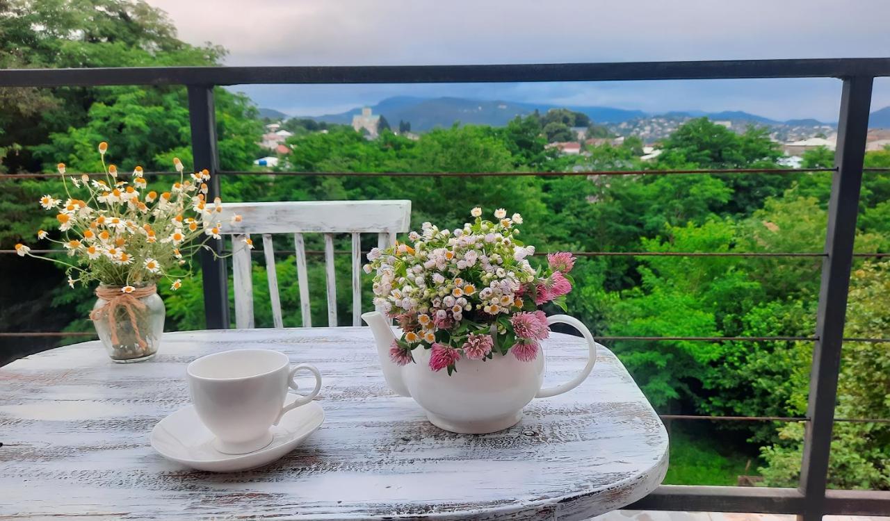 Inaisi Hotel 쿠타이시 외부 사진