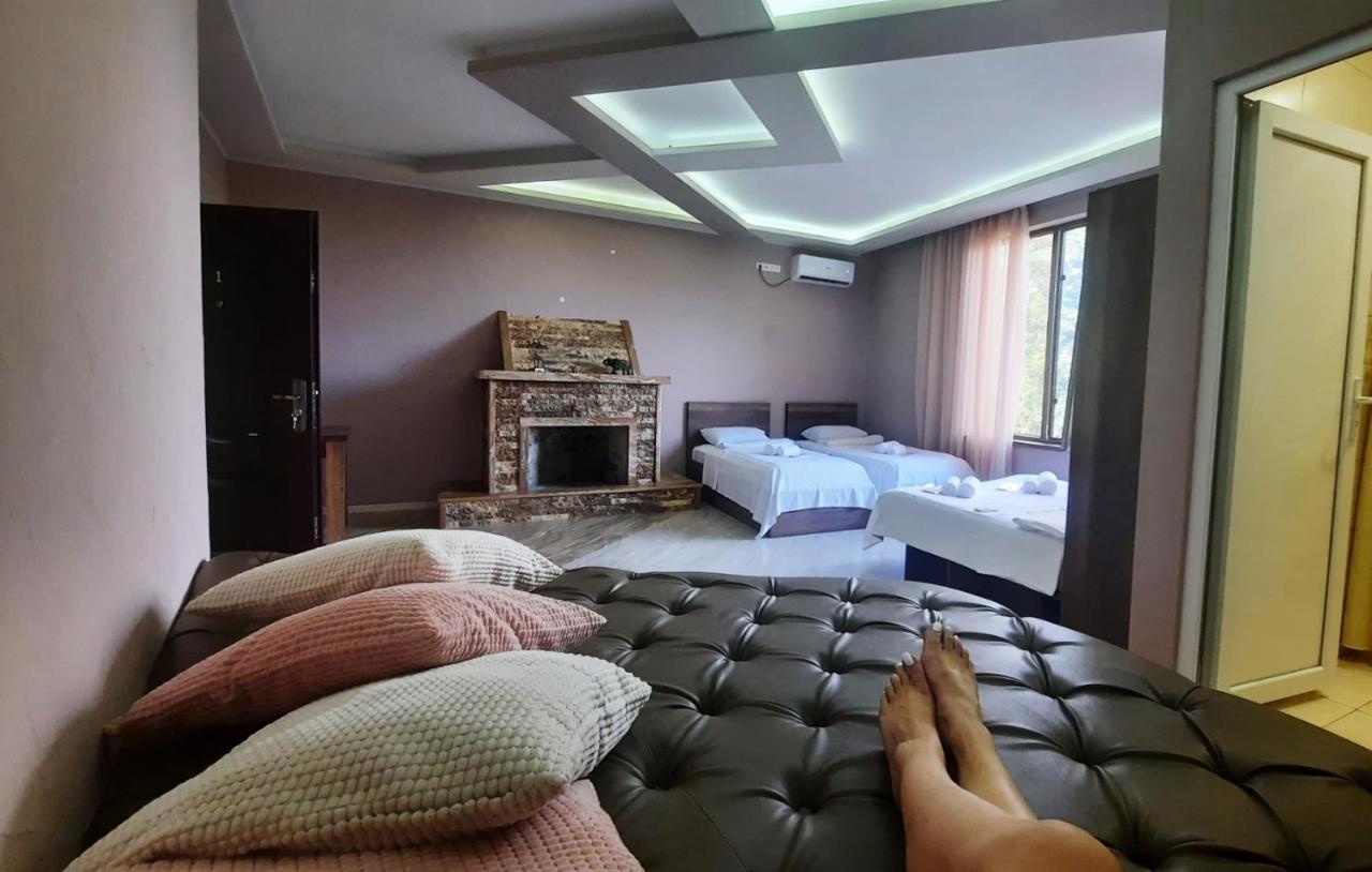 Inaisi Hotel 쿠타이시 외부 사진