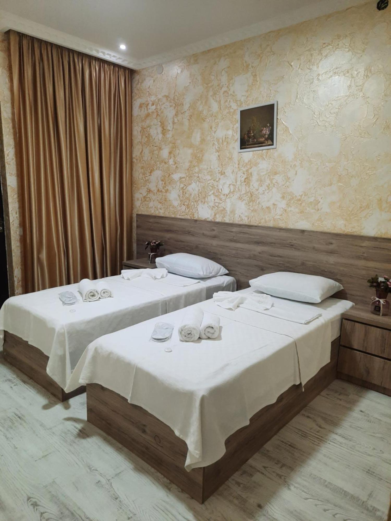 Inaisi Hotel 쿠타이시 객실 사진